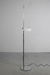 Stehlampe