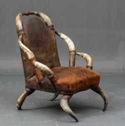 Kuhhorn Sessel