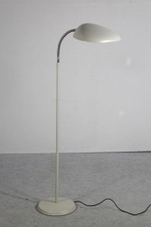 Stehlampe