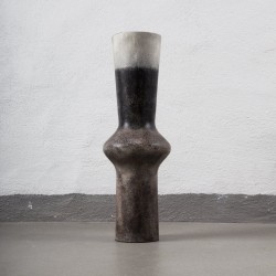 Vase - Gallery 4