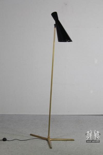 Stehlampe