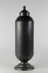 Vase mit Deckel / Urne
