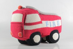 Stofffeuerwehrwagen (gehäkelt)