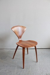 Stuhl Norman Cherner