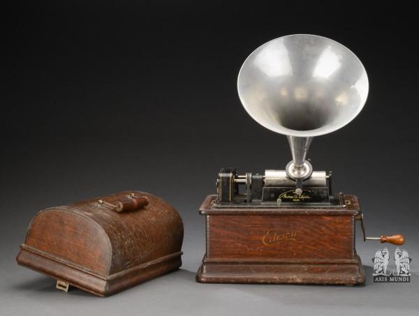 Phonograph