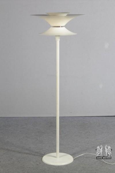 Stehlampe