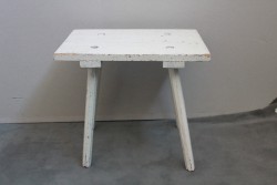 Hocker weiß