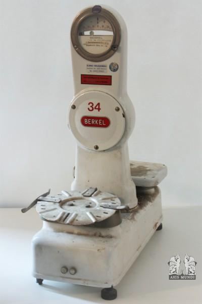 Große Waage, Berkel