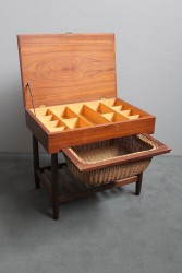 Nähtisch, Teak