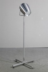 Stehlampe