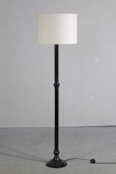 Stehlampe