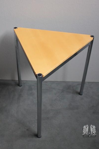 USM Haller Tisch Dreieck
