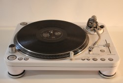 Plattenspieler Reloop