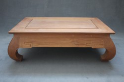 Couchtisch / Opiumtisch