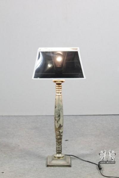 Tischlampe