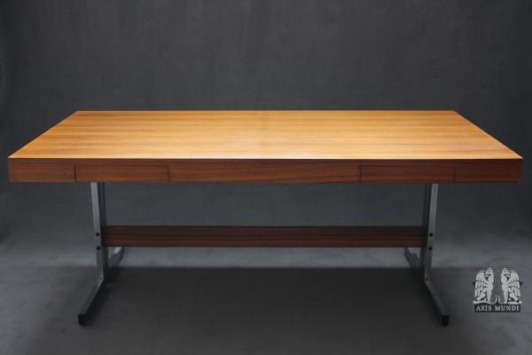 Schreibtisch - Metallbeine