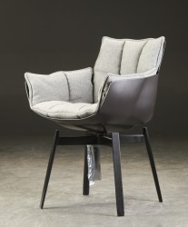 Stuhl Modell 'Husk'