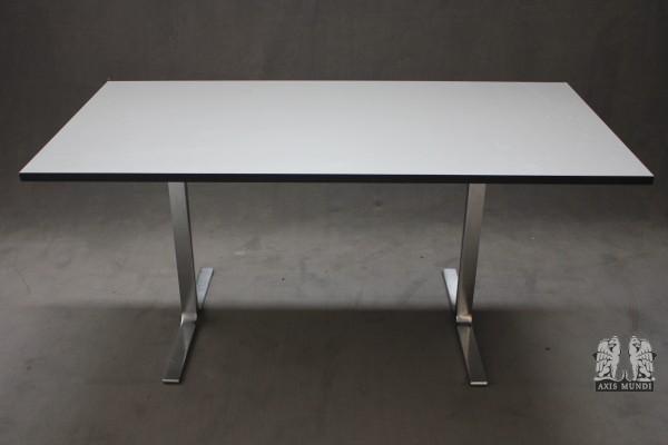 Bürotisch
