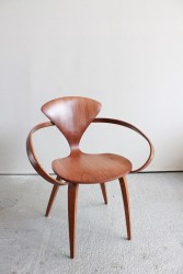 Stuhl Norman Cherner