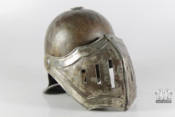 Helm mit Visier