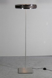 Stehlampe