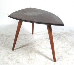 Beistelltisch Shark Tooth