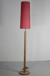 Stehlampe