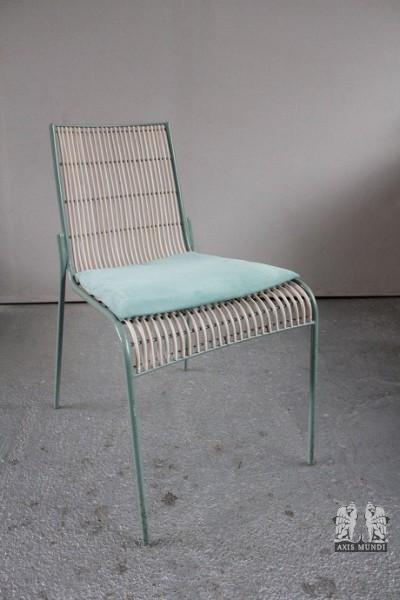 Stuhl mit Kissen